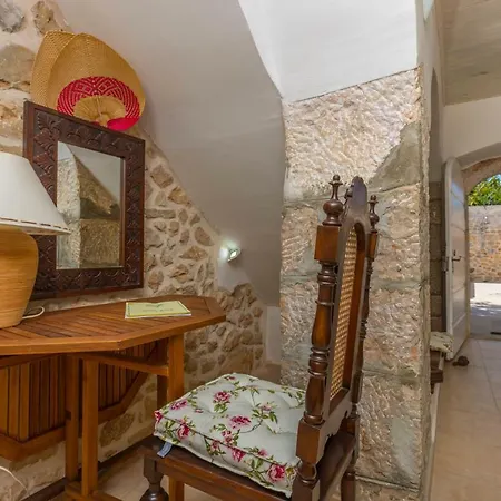 Villa Amina Grizane-Belgrad
