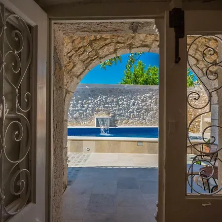 Villa Amina