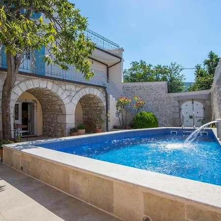 Villa Amina Grižane